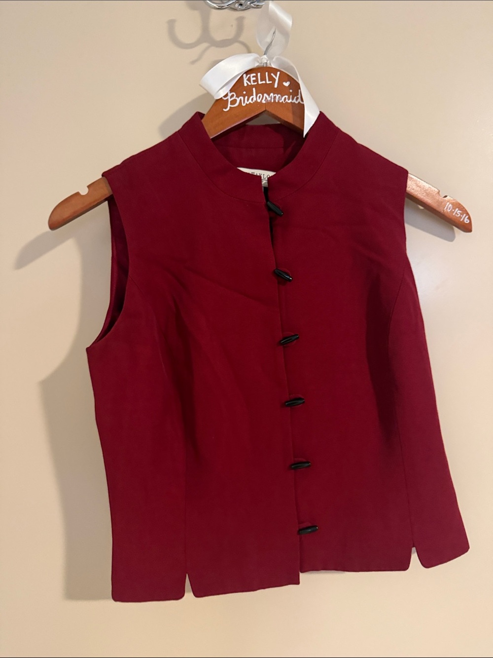 💛5 for $50 Ann Taylor Sleeveless Mandarin Collar Top in Burgundy